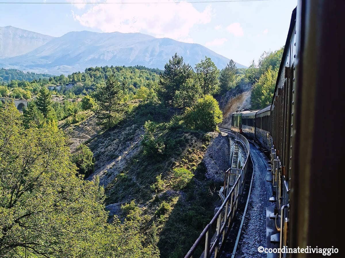 Tra laghi e monti, trenino e navigazione